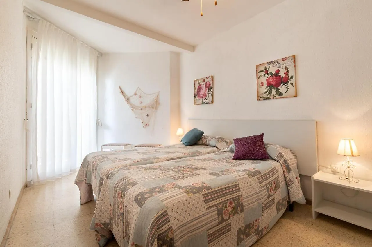 Apartment At129 Apartamento En Primera Linea De La Playa Torredembarra Spain